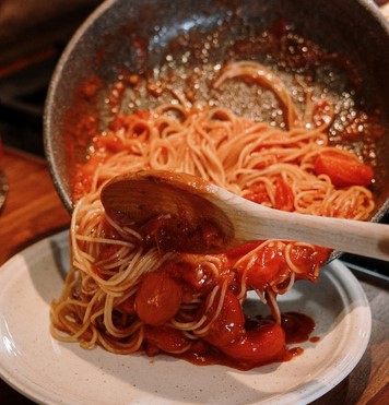 Spaghetti Filipino Style with hotdog